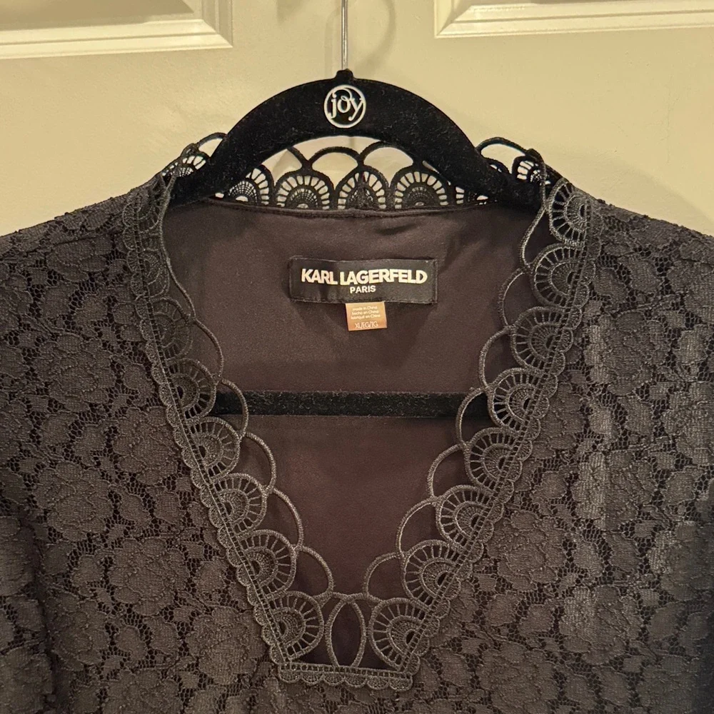 Karl Lagerfeld Black Sleeveless Lace Blouse - Picture 2 of 5